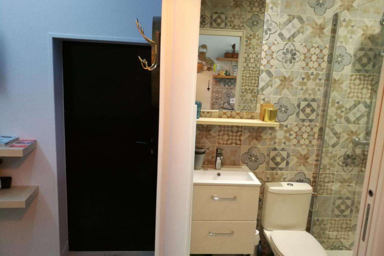 Апартаменти Le Cocon Du Gourguillon - Vieux Ліон Екстер'єр фото